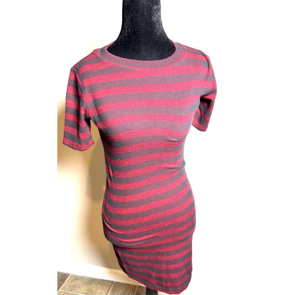 Forever 21 Striped Bodycon Dress in Burgundy And Black, Size Small